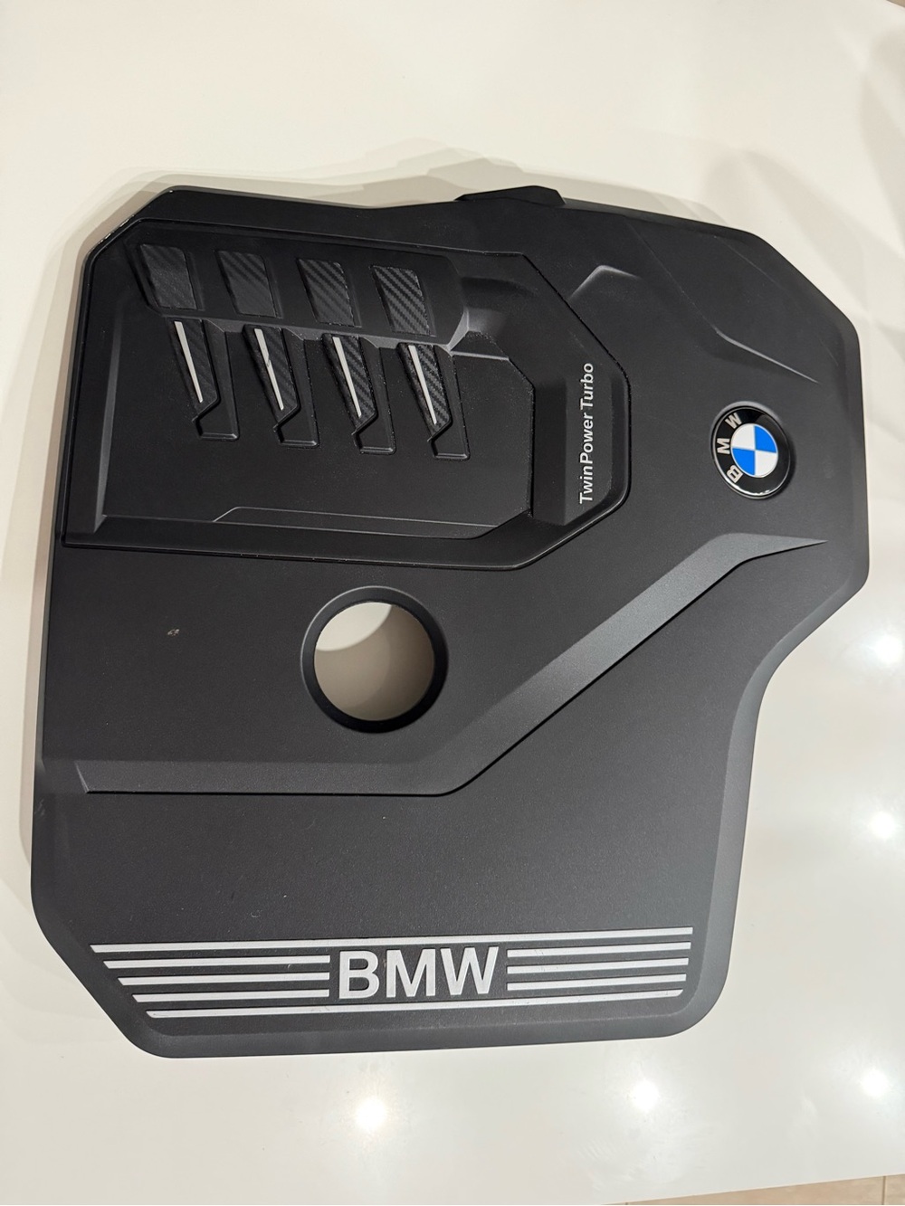BMW Engine Cover in Black 3 Series